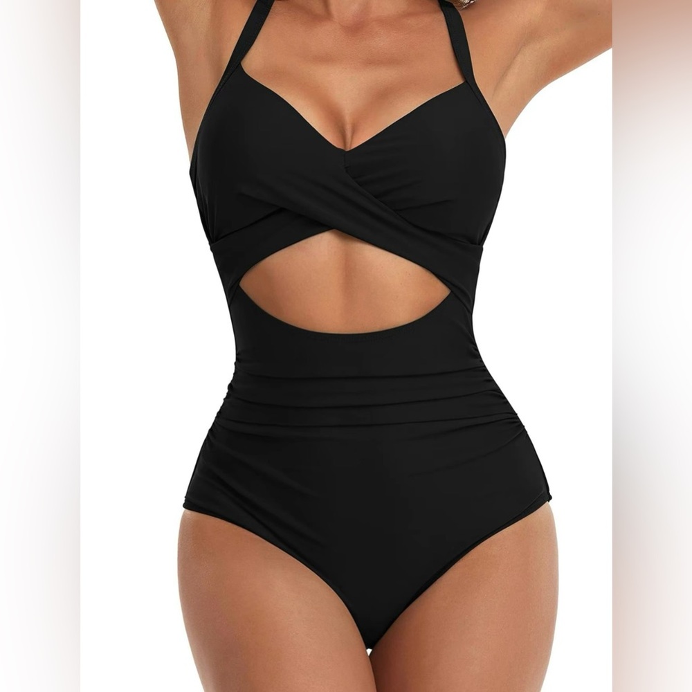 NWT Women’s One Piece Swimsuit